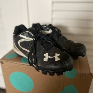 Under Armour baseball cleats, Size 1